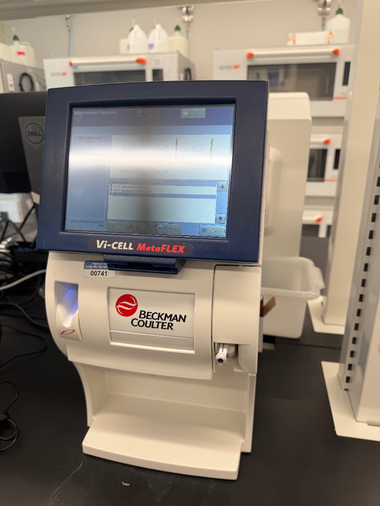 Image of Beckman Coulter Vi-CELL MetaFLEX Bioanalyte Analyzer